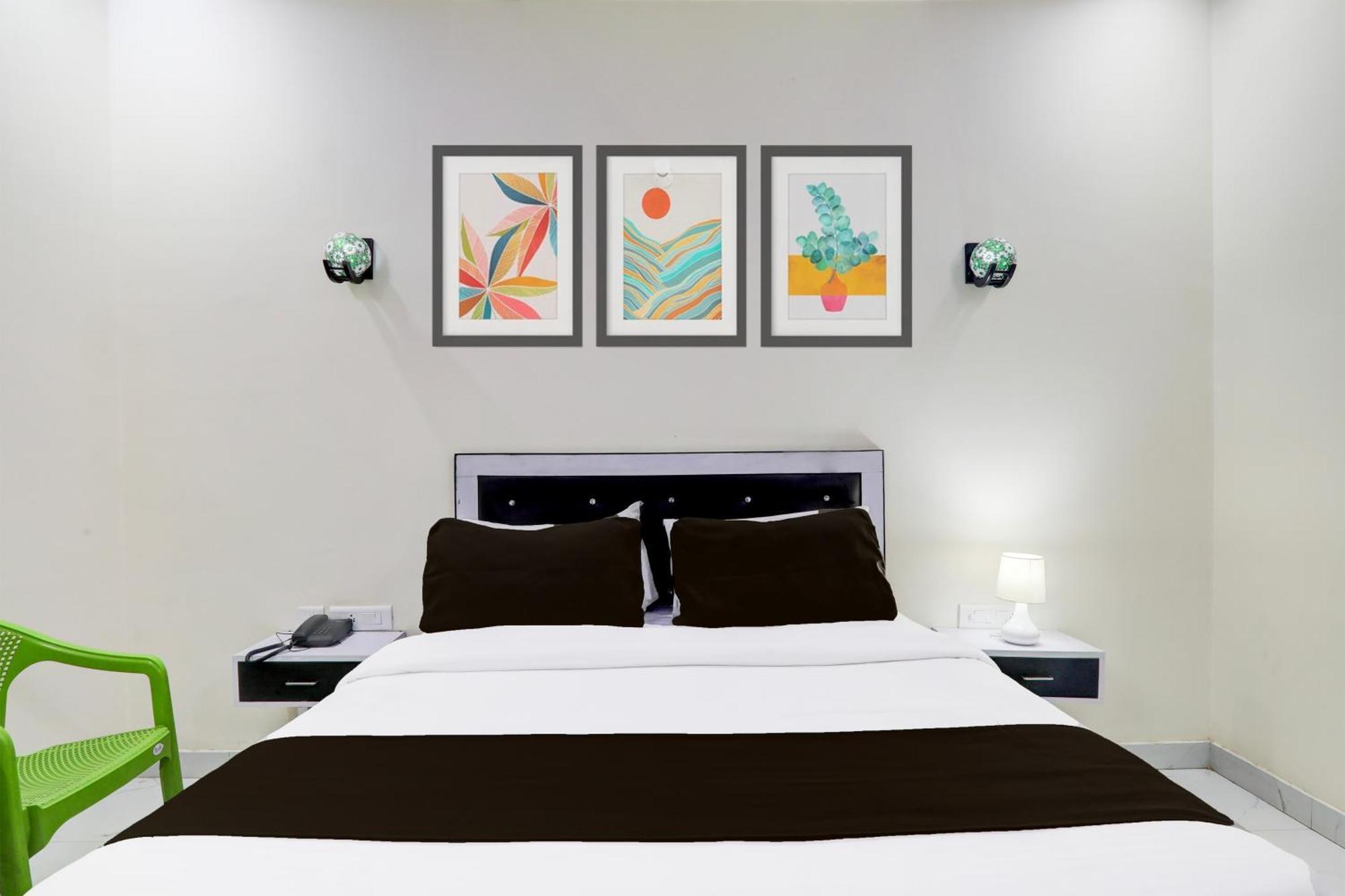 Super Hotel O Banthara Near Airport Banthra Sikandarpur Экстерьер фото