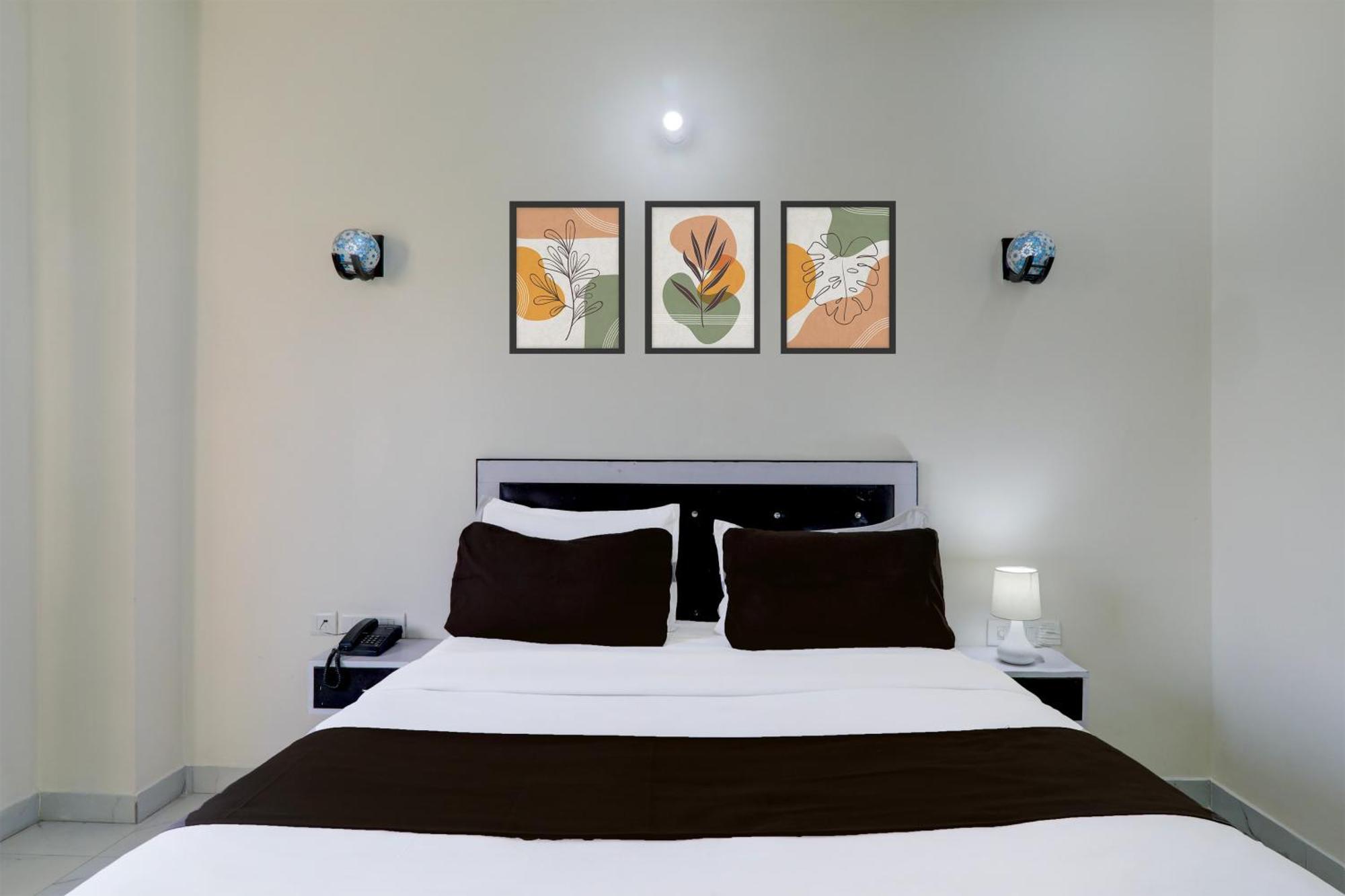 Super Hotel O Banthara Near Airport Banthra Sikandarpur Экстерьер фото
