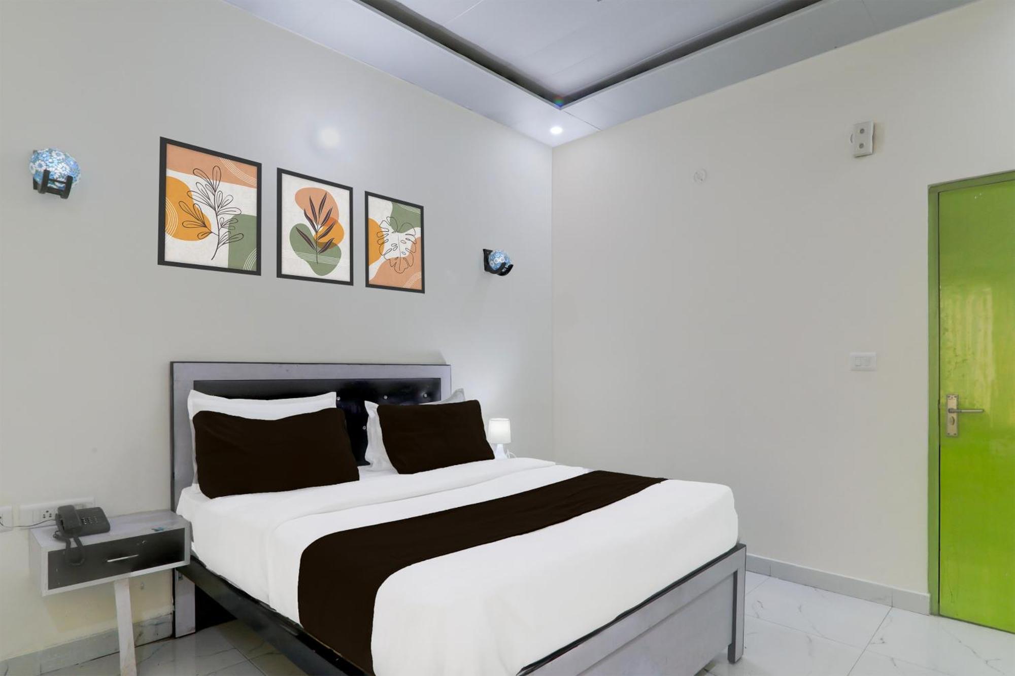 Super Hotel O Banthara Near Airport Banthra Sikandarpur Экстерьер фото